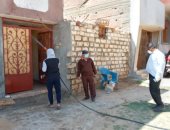 نقابة الزراعيين تطهر قريتين بالوادى الجديد للوقاية من كورونا.. صور