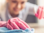 اعرفى فيروس كورونا بيكون فين وإزاى تعقمى مكانه.. فيديو