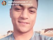 مصطفى محمد يخوض تدريباته الصباحية على شاطئ البحر الأحمر