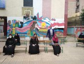 138 مدرسة بالجيزة تبدأ وصرف المعاشات لتقليل التزاحم.. صور