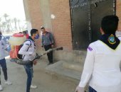 أهالى قرية الشيخ مرزوق محافظة سوهاج يطهرون شوارع القرية للوقاية من العدوى