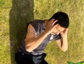 "شحاتة أبو كف"..شاهد كيف يتغلب أيمن أشرف على "ملل" كورونا