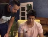 شاهد.. عمرو جمال يستعرض مشهدا من فيلم رمضان أبو العلمين حمودة على تيك توك