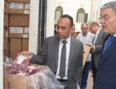 توزيع 2 طن لحوم على الأسر الأكثر احتياجا بقريتى القيس وأبوجرج بالمنيا (صور)