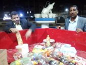  إعدام مواد غذائية منتهية الصلاحية قبل بيعها للجمهور بسوهاج