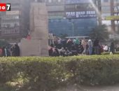 فيديو.. تجمع كثيف لمواطنين في ميدان سفنكس بسبب شائعة الـ 500 جنيه