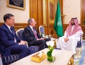 ولي العهد السعودي يلتقي رئيس مجلس الإدارة والرئيس التنفيذي لبنك مورغان ستانلي