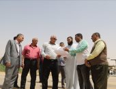 محافظ الوادى الجديد: إقامة سوق متكامل لترويج التمور فى الخارجة