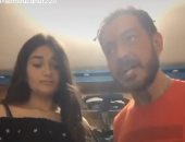 "أكلمك راجل لراجل ولا أرزعك على قفاك".. فيديو لأحمد زاهر وابنته على تيك توك