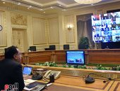 رئيس الوزراء يرأس اجتماع مجلس المحافظين عبر الفيديو كونفرانس.. صور