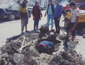 إصلاح كسر فى ماسورة مياه غرب الإسكندرية