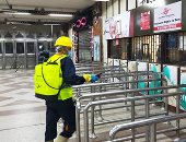 المترو يواصل أعمال تعقيم وتطهير القطارات والمحطات للوقاية من كورونا