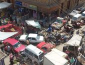 امسك مخالفة.. تكدس وازدحام فى سوق أشمون يوم الأربعاء بالمنوفية  