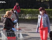 تحديد أيام لتبضع الرجال وأخرى للنساء لمكافحة كورونا بلومباردى الإيطالية.. فيديو