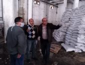 صور ..تحرير 42 محضر مخالفة فى جولة على مخازن السلع الاستراتيجية بالإسكندرية 