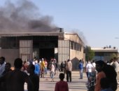 حريق بمصنع إسفنج تمتد نيرانه لمصنع خشب بالمنطقة الصناعية في الكوثر بسوهاج