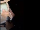 رائدة ريفية توعى المواطنين بمخاطر كورونا باستخدام ميكروفون وسيارة.. فيديو