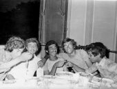 مجدى عبد الغنى يستعيد ذكرياته مع الأهلى ويعلق: "اتربينا فى النادى"