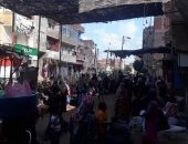 امسك مخالفة.. قارئ يشارك بصور لإقامة سوق في قرية شطانوف بالمنوفية 