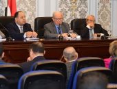 الحكومة تستجيب لتوصيات "خطة البرلمان" بشأن ختامى موازنة 2018/2019.. تشكيل لجنة لمتابعة أموال الصناديق الخاصة.. بحث الديون المستحقة للدولة.. إحالة عدم الاستفادة من المنح للتحقيقات.. وسالم: تجسيد لتعاون السلطتين