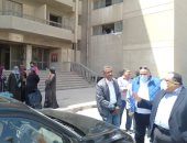 رئيس جامعة حلوان: نسعي لتوفير بيئة عمل صحية وآمنة للعاملين