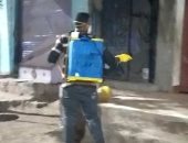 للوقاية من كورونا ..حملة شبابية بقرية جمريس فى أسيوط لتطهير الشوارع