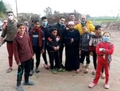 لمواجهة كورونا..حملة شبابية لتعقيم وتطهير قرية جزى بالمنوفية