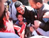 محمد رمضان مع جمهوره فى 6 أكتوبر ويؤكد: باقى يوم واحد ونخلص تصوير "البرنس"