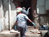 "صحة أسوان" تواصل حملات تطهير شوارع كوم أمبو ضد "كورونا".. صور