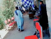 أهالى ديرمواس بالمنيا ينظمون صرف منحة العمالة غير المنتظمة للحد من التكدس