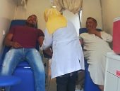 صور.. حملات لشباب وأهالى مدينة القرنة للتبرع بالدم لصالح المستشفيات بالأقصر