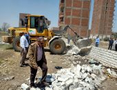 حملات لإزالة مخالفات البناء والتعديات ونظافة وتطهير ورش الشوارع فى أسيوط