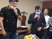استاد القاهرة يحتفل بعيد ميلاد وزير الرياضة بـ"تورتة"