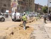 صور.. ترحيل خطوط مياه الشرب والصرف المعيقة لمسار كوبرى الثقافة بسوهاج