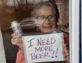  مسنة أمريكية 93 عاما تستغيث لانتهاء مخزون البيرة فى العزل واستجابة غير متوقعة