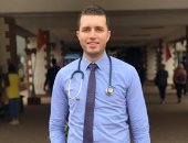 إيهاب طبيب بمستشفى جامعة طنطا يشارك بمبادرة اليوم السابع لدعم الجيش الأبيض