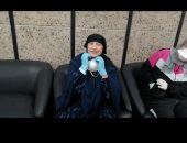 سيدة عجوز تعافت من كورونا تودع مستشفى قها للحجر الصحى بالزغاريد 