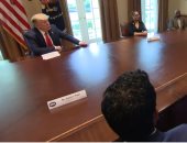 ترامب يلتقى مع متعافين من فيروس كورونا ويستمع إلى قصص نجاتهم