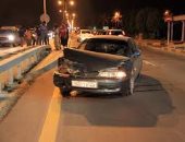 إصابة 4 أشخاص فى حادث تصادم سيارة ملاكى برصيف فى الوادى الجديد