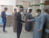 صور.. صرف منحة العمالة غير منتظمة بالمحافظات وإجراءات وقائية ضد "كورونا"