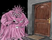 كاريكاتير صحيفة سعودية.. كورونا ينتظرك خارج المنزل لتناول الغذاء