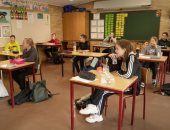 الدنمارك تُعيد فتح المدارس بعد إنخفاض أعداد إصابات كورونا 