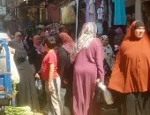شكوى من زحام بسوق بشتيل محافظة الجيزة والخوف من انتشار العدوى