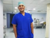 الجيش الأبيض.. عبد الرحمن ممرض فى مواجهة كورونا بمستشفى هيئة قناة السويس