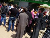 اضبط مخالفة.. ازدحام بمكتب بريد شبرا الخيمة رغم التحذيرات من "كورونا"