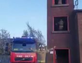   رجال إطفاء يدعون البريطانيين لالتزام منازلهم بطريقة طريفة.. فيديو