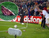 فيجو في ذكرى رحيله الـ20 من برشلونة إلى ريال مدريد: لم أندم أبدا