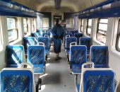 السكة الحديد تواصل تعقيم وتطهير القطارات والمحطات لمواجهة كورونا.. صور