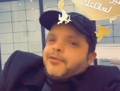 محمد هنيدي يتهرب من أسئلة الحب والرومانسية فى تحدى جديد.. فيديو وصور
