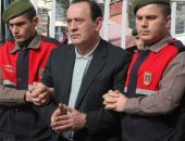 "أسوشيتدبرس": تركيا تطلق سراح زعيم عصابة إجرامية وتبقى المعارضين بالسجن